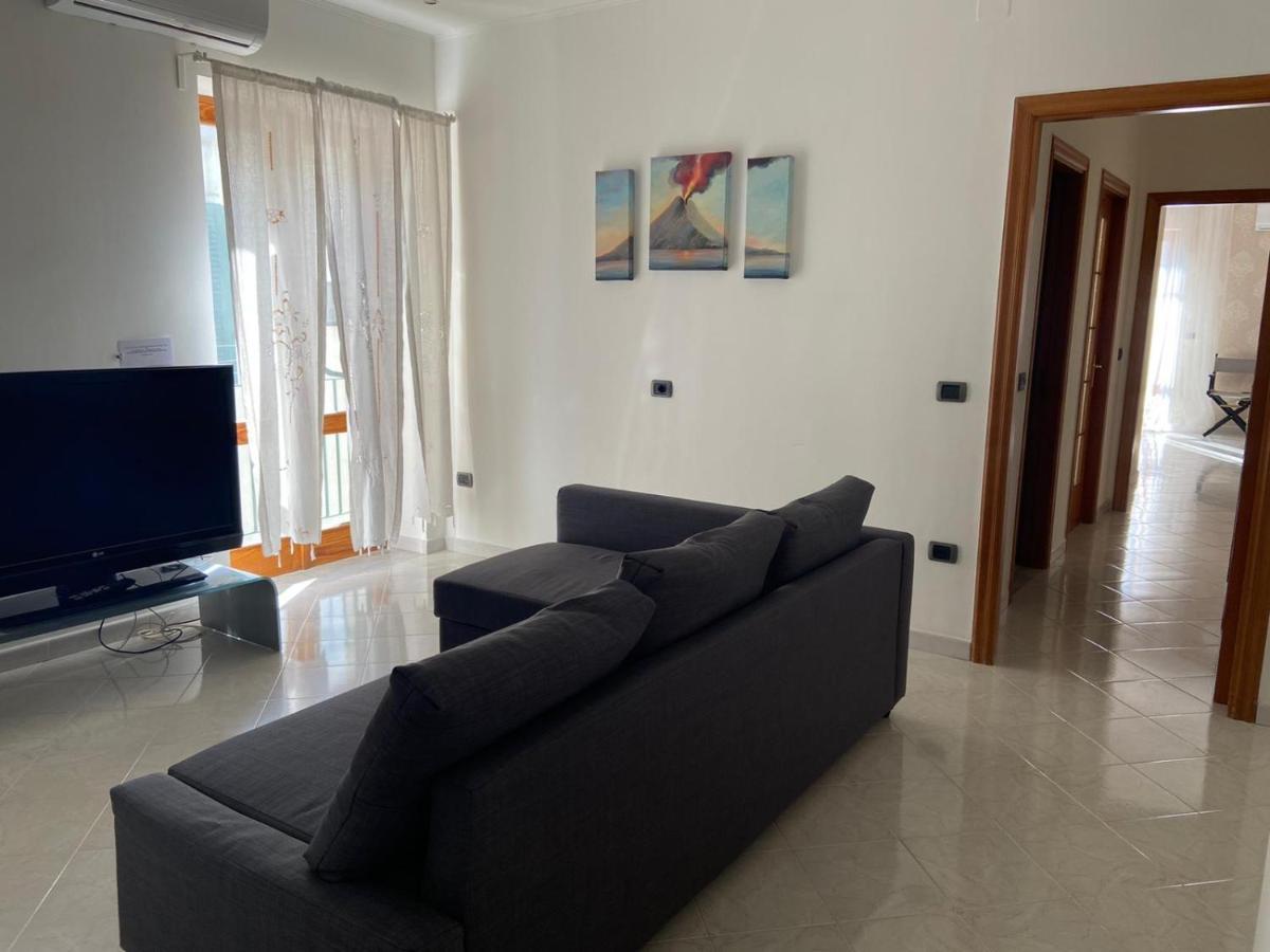 Apartament La Casa Di Giu Pozzuoli Zewnętrze zdjęcie